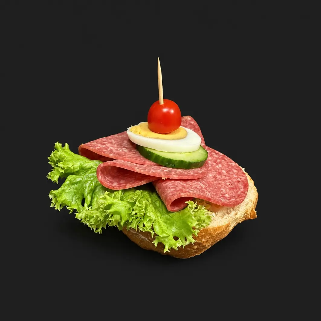 Belegtes Brötchen mit Salami